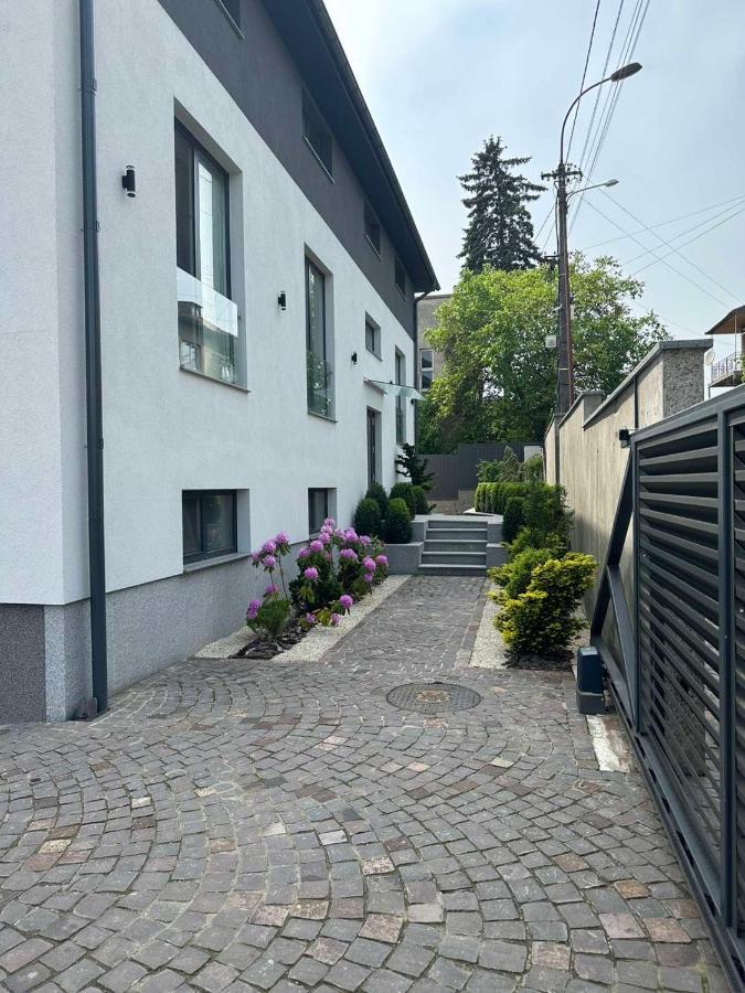 Панорамні Апартаменти Uzhhorod Exterior foto